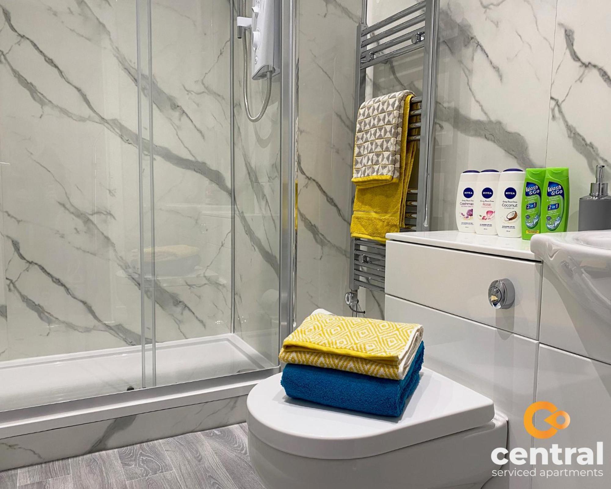 Central Serviced Apartments - Cosy 1 Bedroom - Modern - Close To Transport Links - Quiet Neighbourhood - Fast Wifi - Fully Equipped - Smart Tvs In All Rooms - Monthly Stays Welcome - Free Street Parking - Ideal Relocation To Dundee Accommodation Exterior foto